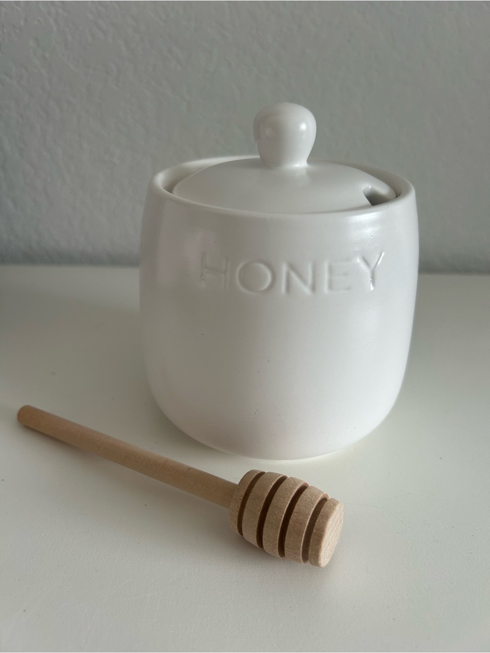 Honey Pot with Wooden Dipper White NWT Farmhouse Chic Minimalist